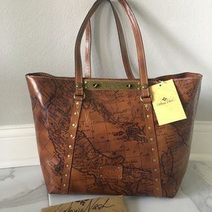 NWT Patricia Nash Benvenuto Signature Map